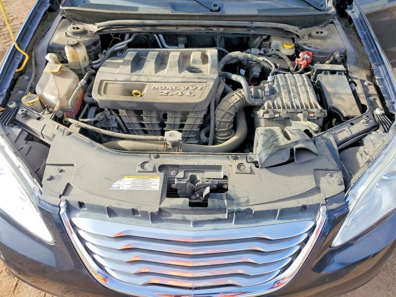 Photo 11 from auction – 2011 CHRYSLER 200 with VIN 1C3BC2FB1BN595021