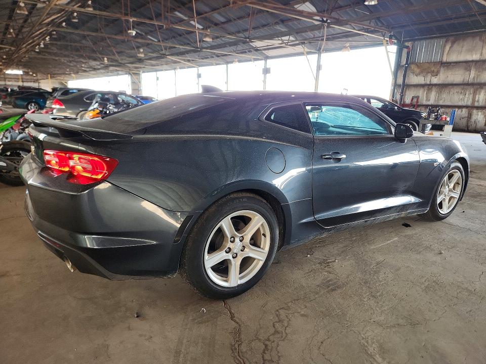 Photo 3 from auction – 2020 CHEVROLET CAMARO with VIN 1G1FB1RS6L0102575