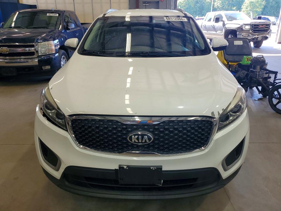 Photo 5 from auction – 2016 KIA SORENTO with VIN 5XYPGDA59GG172382