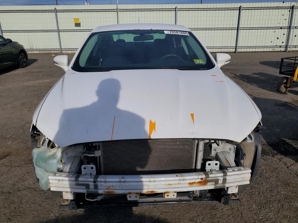 Photo 5 from auction – 2013 FORD FUSION with VIN 3FA6P0H70DR204767