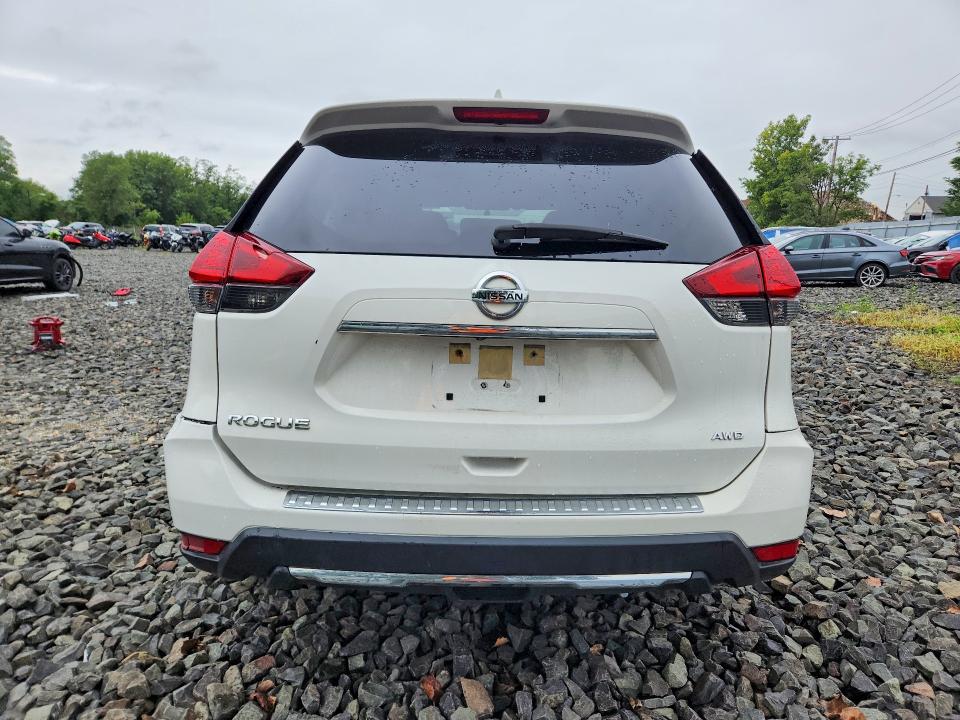 Photo 6 from auction – 2017 NISSAN ROGUE with VIN JN8AT2MV7HW006534