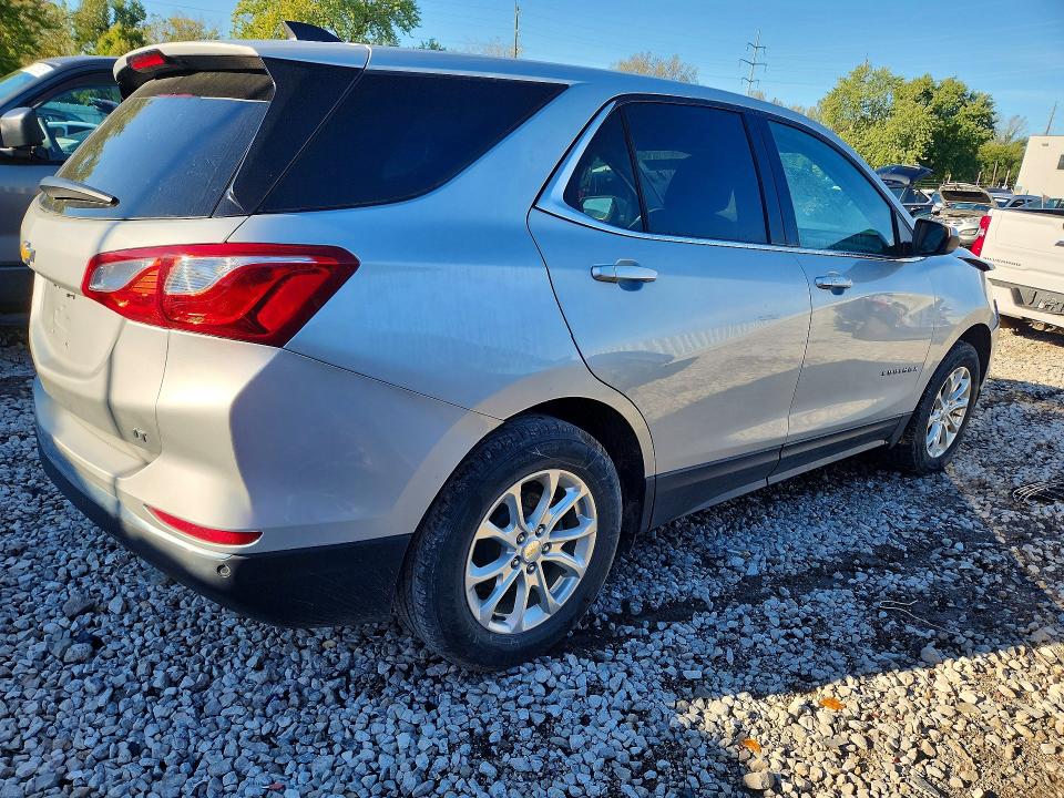 Zdjęcie 3 z aukcji – 2020 CHEVROLET EQUINOX z VIN 2GNAXJEV3L6230726
