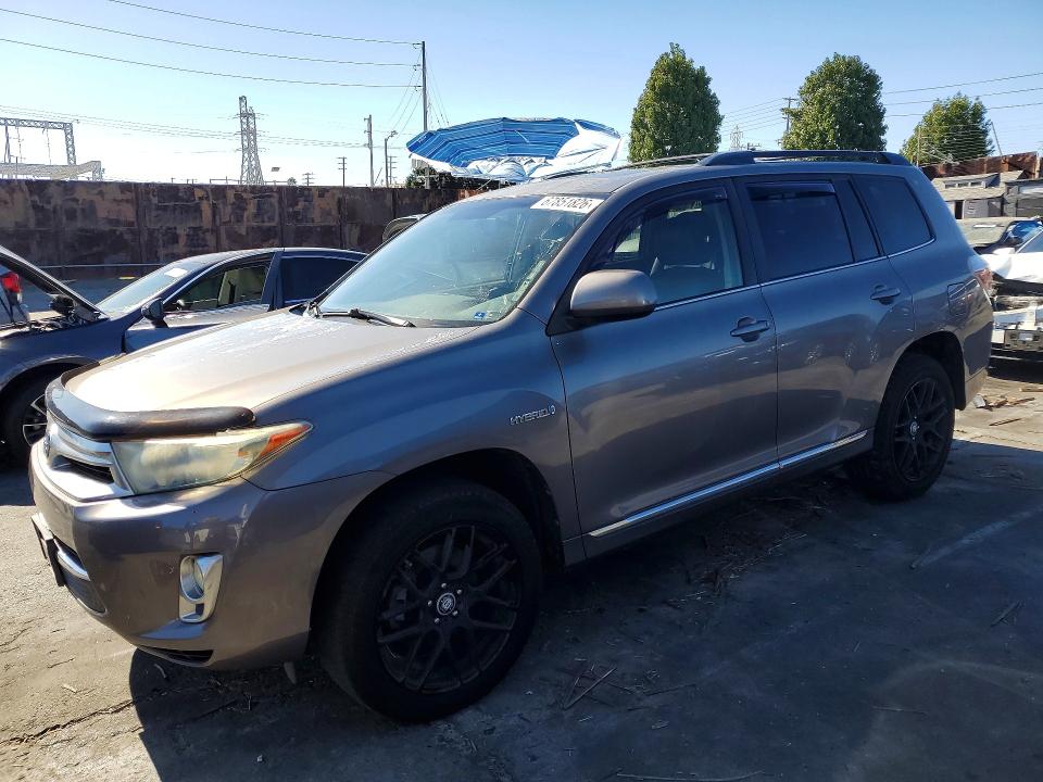 TOYOTA HIGHLANDER 2013 with VIN JTEBC3EH4D2017261 - Photo from auction