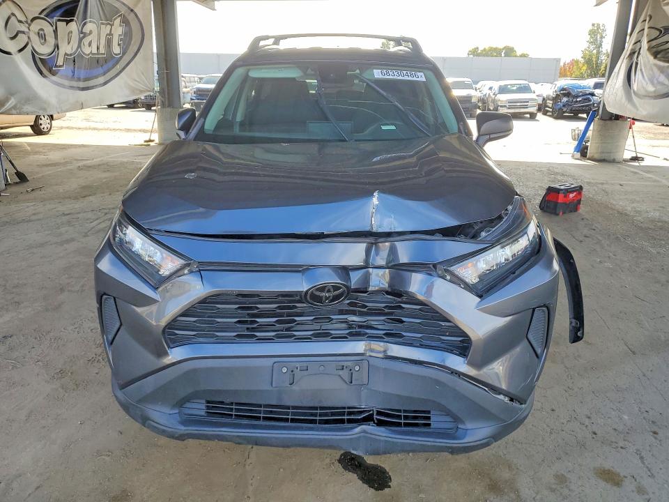 Photo 5 from auction – 2019 TOYOTA RAV4 with VIN 2T3H1RFV7KC029938