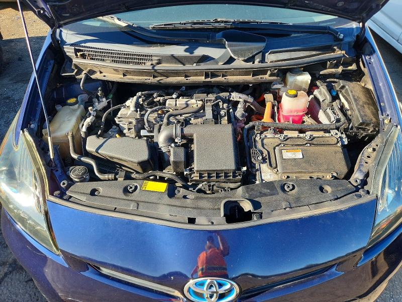 Photo 11 from auction – 2013 TOYOTA PRIUS with VIN JTDKN3DU1D0351370