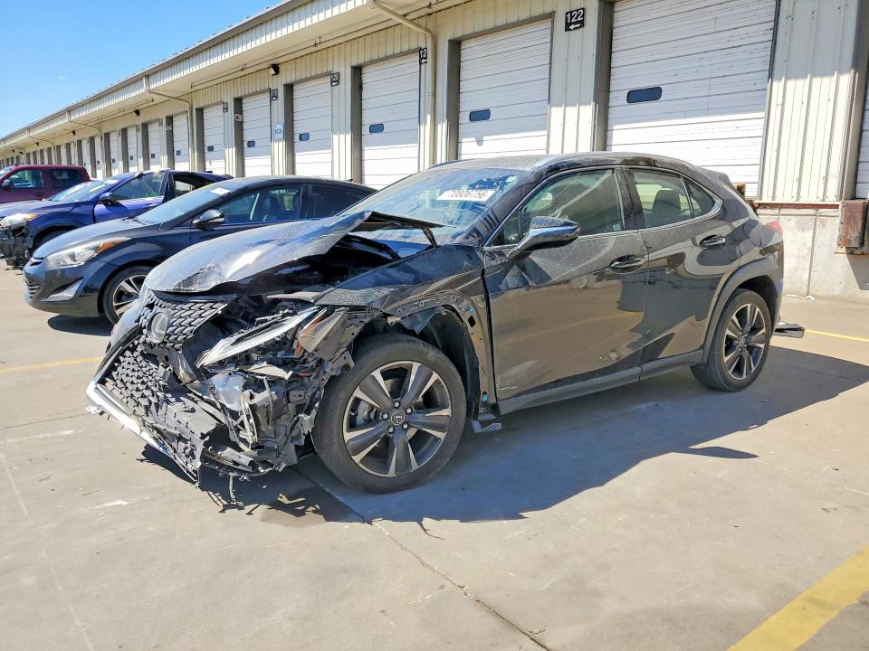 LEXUS UX 2021 z numerem VIN JTHX3JBHXM2038438 - Zdjęcie z aukcji