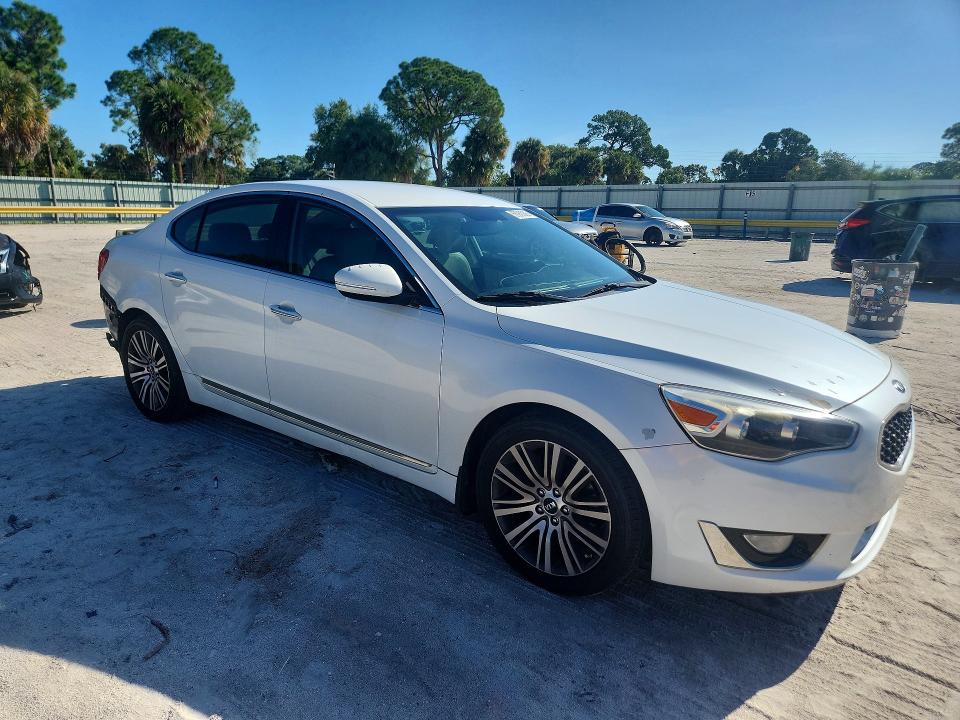 Photo 4 from auction – 2014 KIA CADENZA with VIN KNALN4D72E5162250