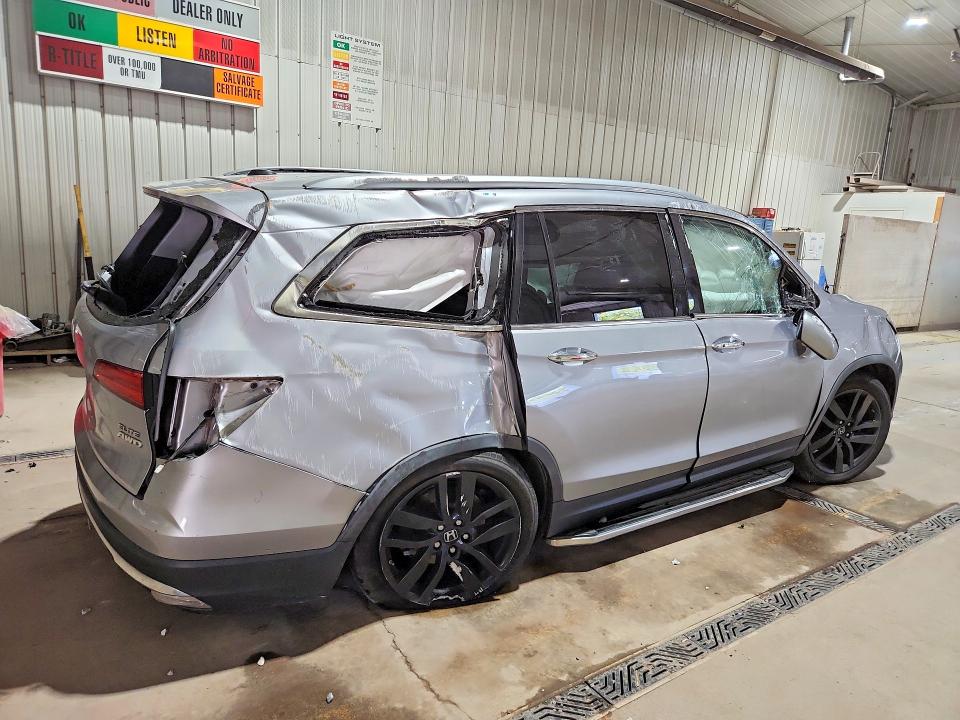 Снимка 3 от търг – 2018 HONDA PILOT с VIN 5FNYF6H01JB031981