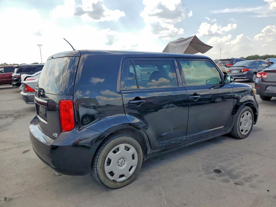 Photo 3 from auction – 2008 SCION XB with VIN JTLKE50E481027411