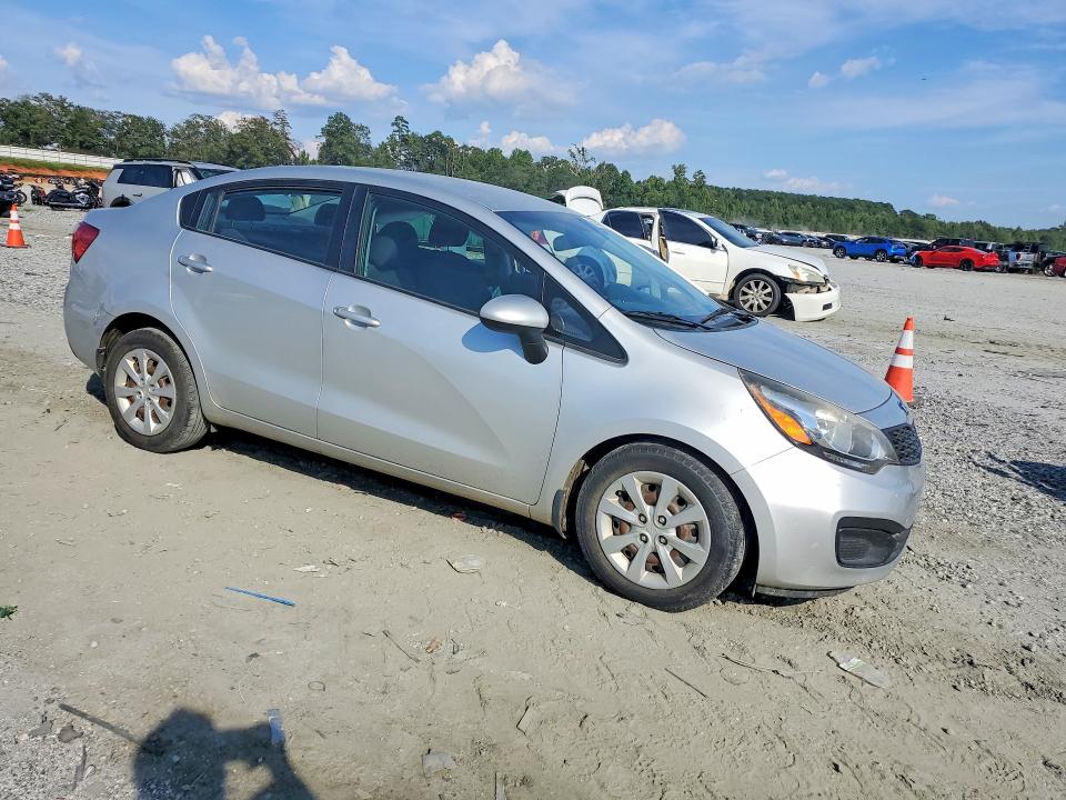 Фото 4 с аукциона – 2014 KIA RIO с VIN KNADM4A32E6413769