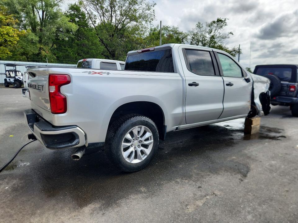 Снимка 3 от търг – 2019 CHEVROLET SILVERADO с VIN 3GCPYBEH2KG102044