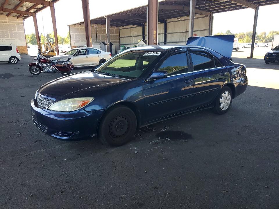 TOYOTA CAMRY 2002 с VIN JTDBE32K020128851 - Снимка от търг