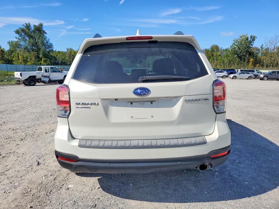 Foto 6 de la subasta – 2018 SUBARU FORESTER con VIN JF2SJAWC7JH490230