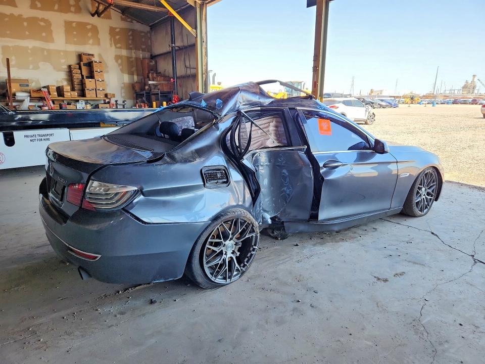 Photo 3 from auction – 2016 BMW 535 with VIN WBA5B1C54GG131363