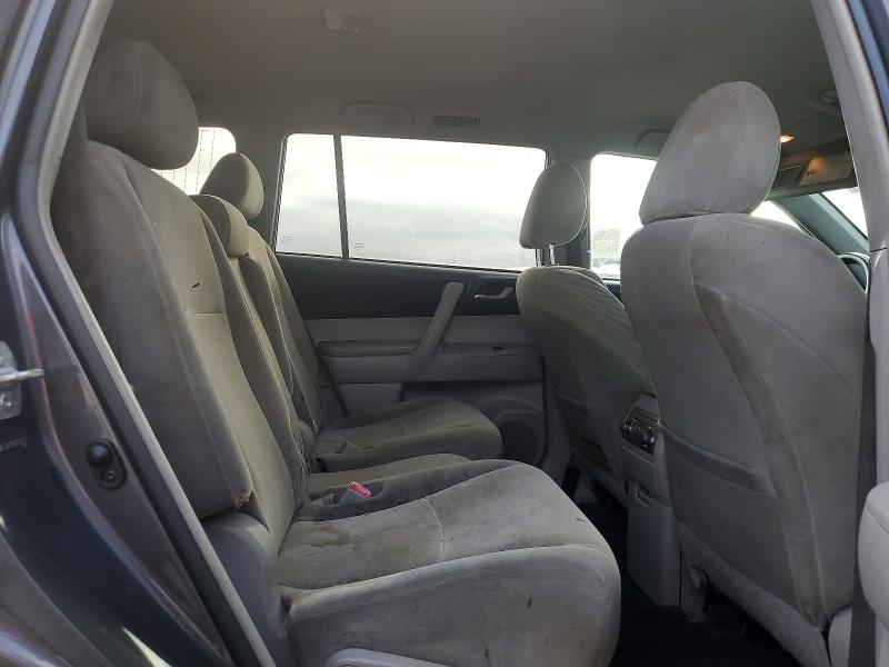 Photo 11 from auction – 2012 TOYOTA HIGHLANDER with VIN 5TDBK3EH8CS165217