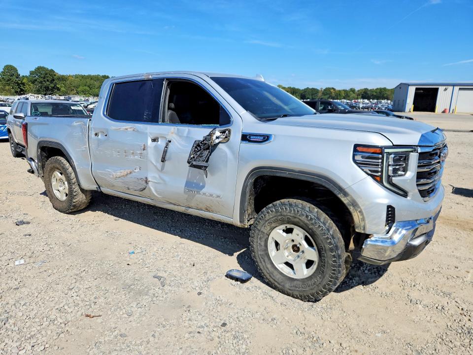 Снимка 4 от търг – 2022 GMC SIERRA с VIN 1GTUUDET0NZ573290
