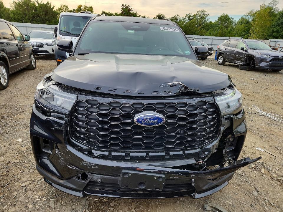Снимка 5 от търг – 2025 FORD EXPLORER с VIN 1FMUK8KH6SGD01309