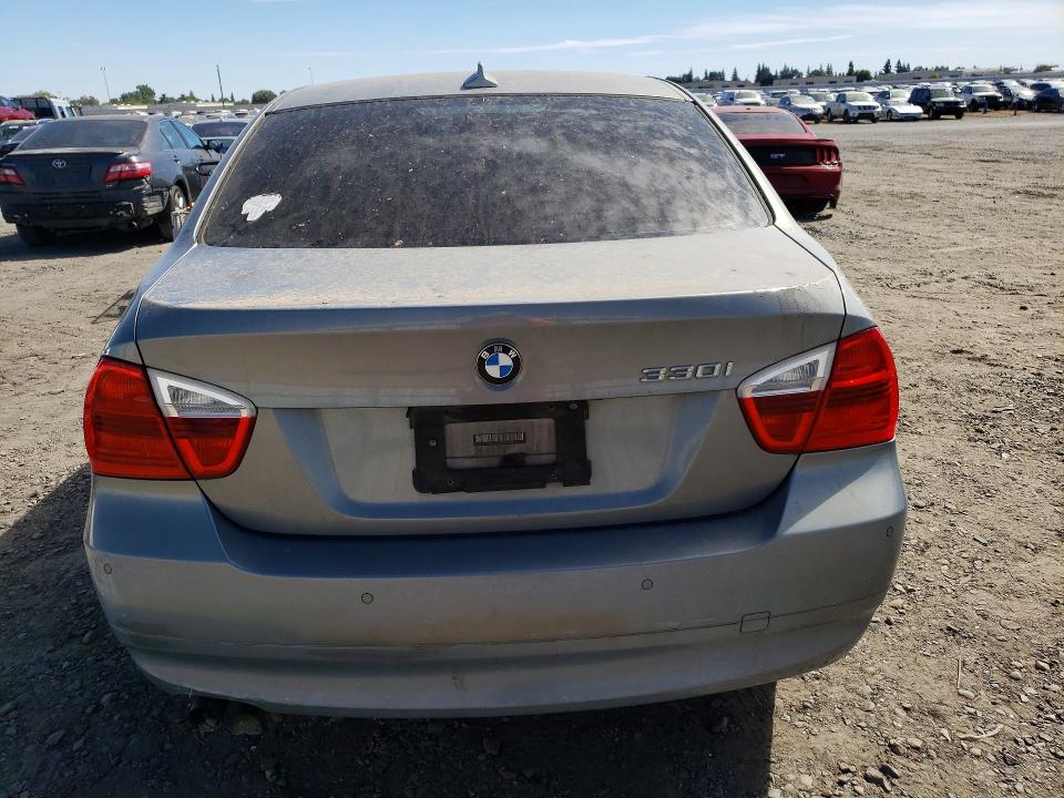 Photo 6 from auction – 2006 BMW 330 with VIN WBAVB33536KR73618
