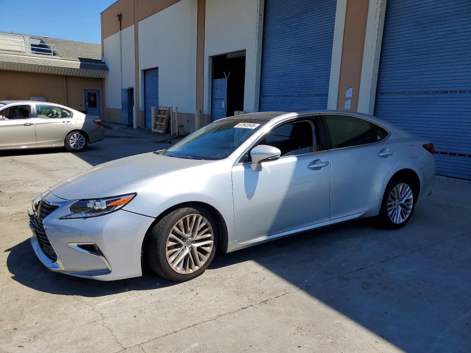 LEXUS ES 2016 with VIN JTHBK1GG1G2211376 - Photo from auction