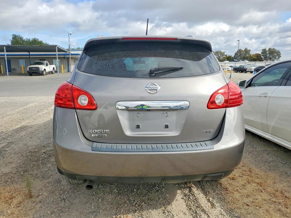 Photo 6 from auction – 2014 NISSAN ROGUE SELECT with VIN JN8AS5MV1EW711622
