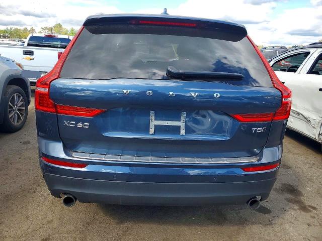 Zdjęcie 6 z aukcji – 2021 VOLVO XC60 z VIN YV4102RK2M1815317