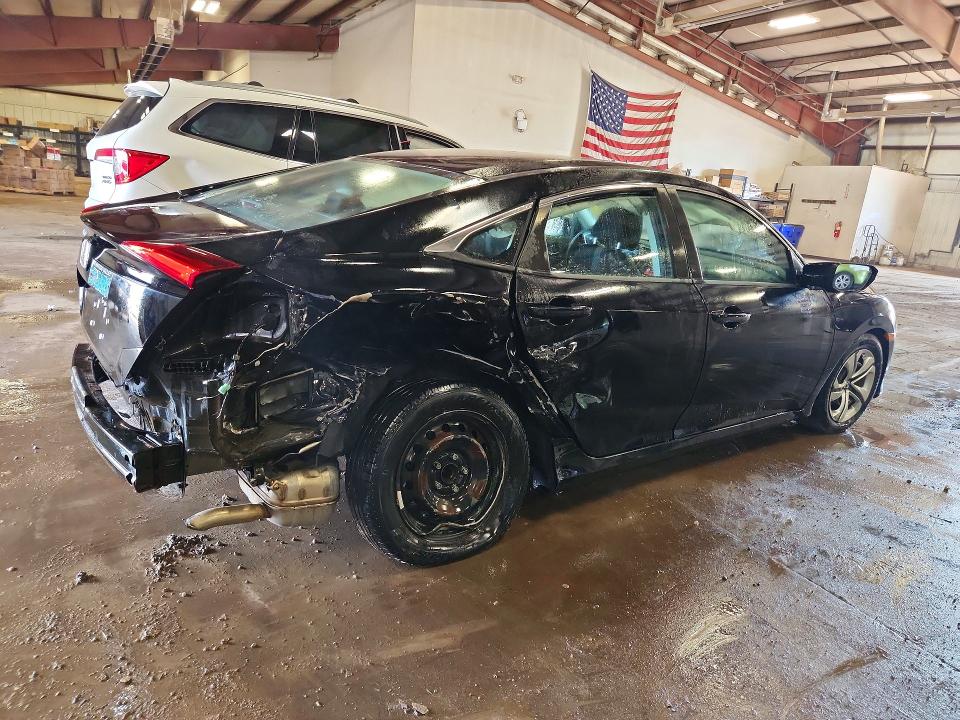 Photo 3 from auction – 2018 HONDA CIVIC with VIN 19XFC2F53JE020140