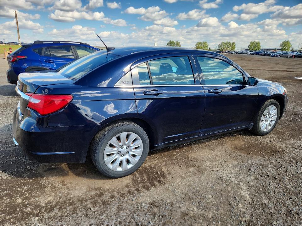 Photo 3 from auction – 2012 CHRYSLER 200 with VIN 1C3CCBAB4CN296362