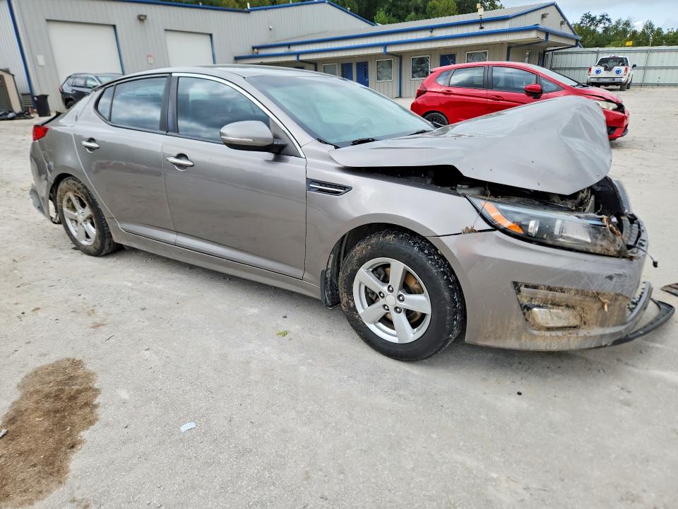 Photo 4 from auction – 2015 KIA OPTIMA with VIN 5XXGM4A71FG463374