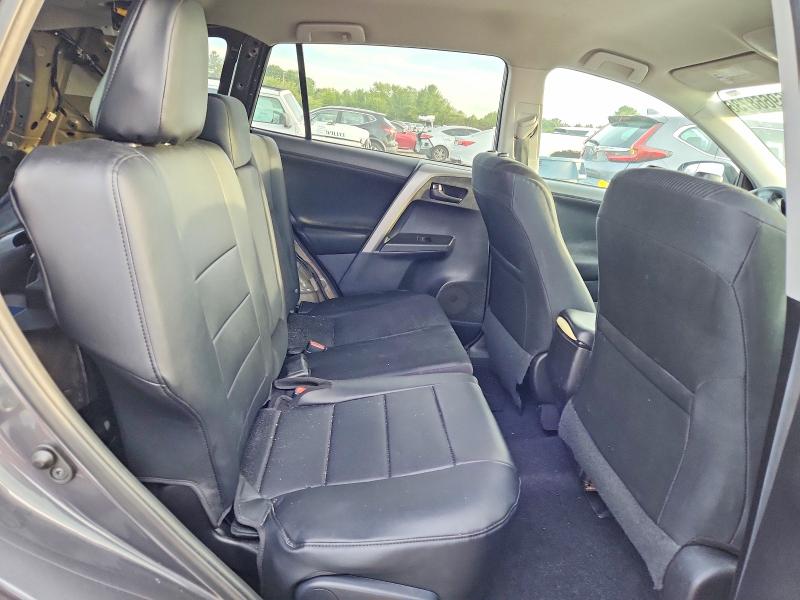 Снимка 10 от търг – 2017 TOYOTA RAV4 с VIN 2T3BFREV7HW604491