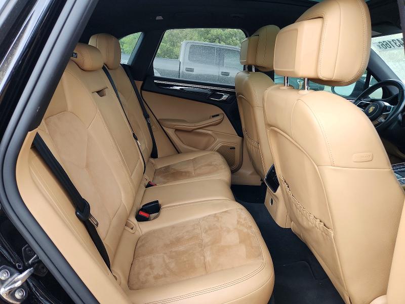 Photo 11 from auction – 2017 PORSCHE MACAN with VIN WP1AA2A58HLB07278