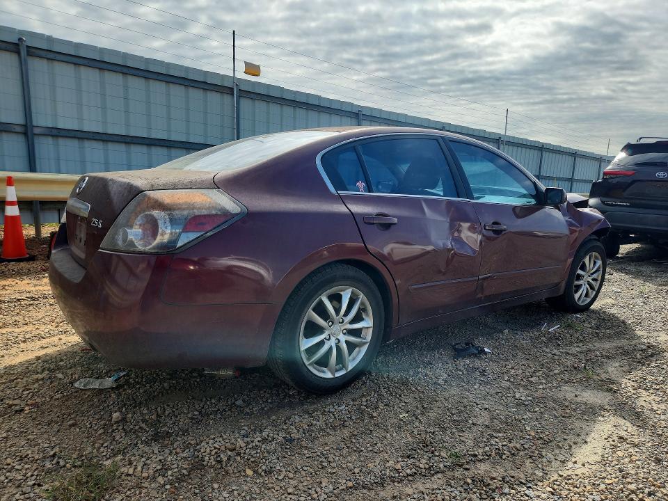 Zdjęcie 3 z aukcji – 2011 NISSAN ALTIMA z VIN 1N4AL2AP2BN447153