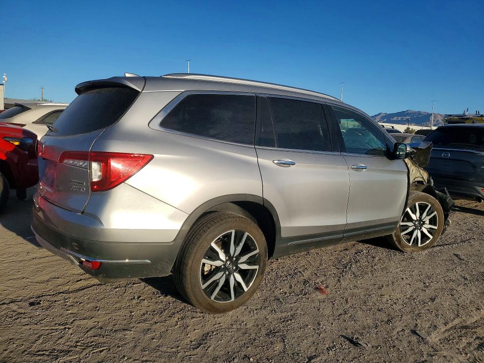 Photo 3 from auction – 2019 HONDA PILOT with VIN 5FNYF6H90KB017439