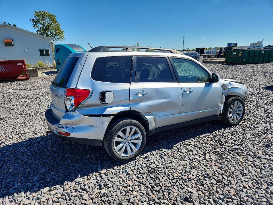 Photo 3 from auction – 2011 SUBARU FORESTER with VIN JF2SHBDC1BH732810