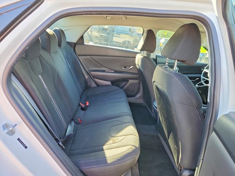 Снимка 10 от търг – 2021 HYUNDAI ELANTRA с VIN 5NPLS4AG0MH020669