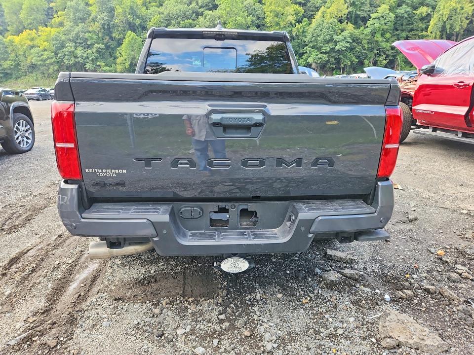 Photo 6 from auction – 2025 TOYOTA TACOMA with VIN 3TMLB5JN6SM107407