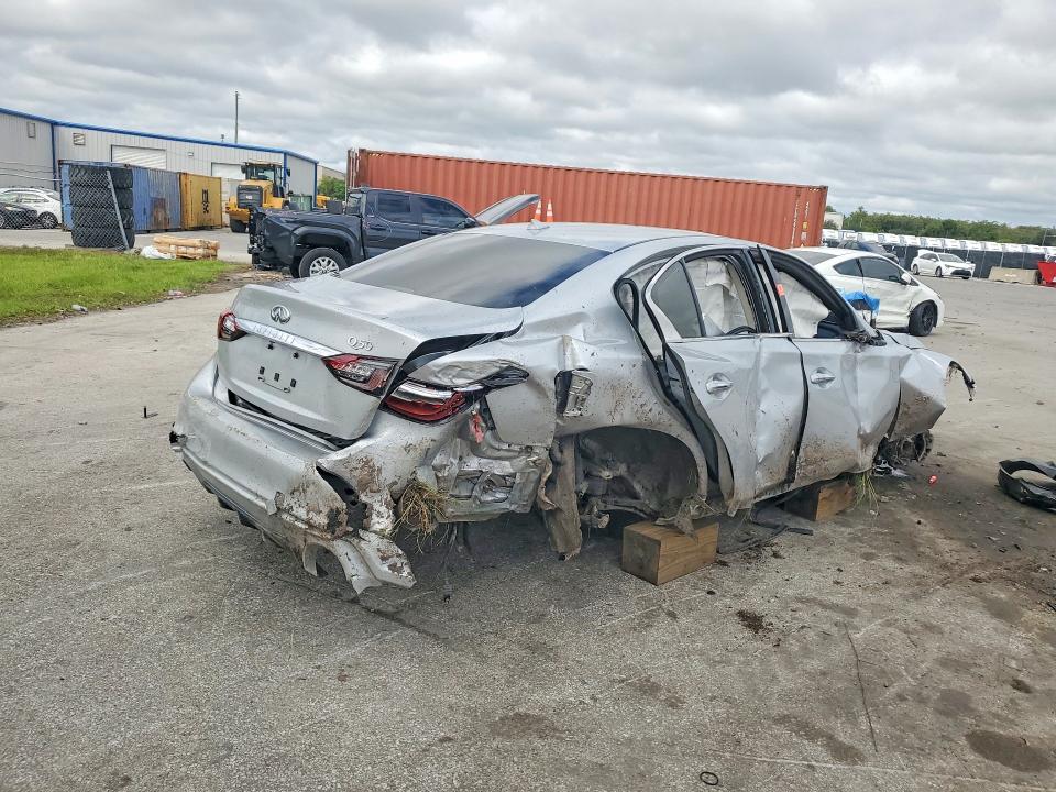 Снимка 3 от търг – 2018 INFINITI Q50 с VIN JN1EV7AP2JM356653