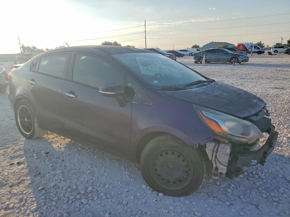 Zdjęcie 4 z aukcji – 2016 KIA RIO z VIN KNADN4A34G6584653