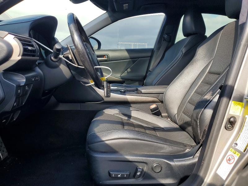 صورة رقم 7 من المزاد - 2017 LEXUS IS مع VIN JTHBA1D20H5046867