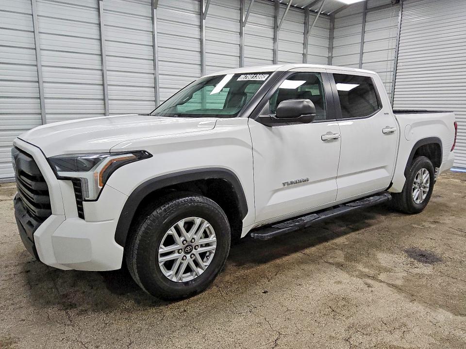 TOYOTA TUNDRA 2025 with VIN 5TFLA5AB0SX043531 - Photo from auction