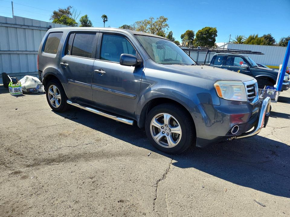 Foto 4 de la subasta – 2013 HONDA PILOT con VIN 5FNYF4H47DB023542