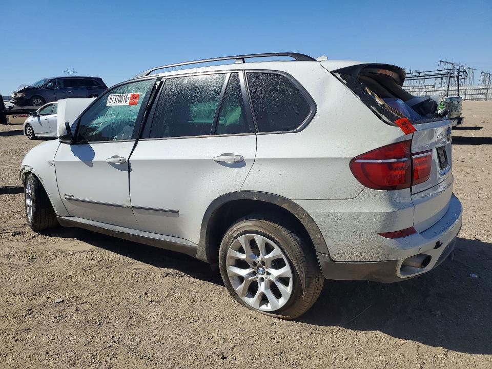 Photo 2 from auction – 2012 BMW X5 with VIN 5UXZV4C5XCL745394