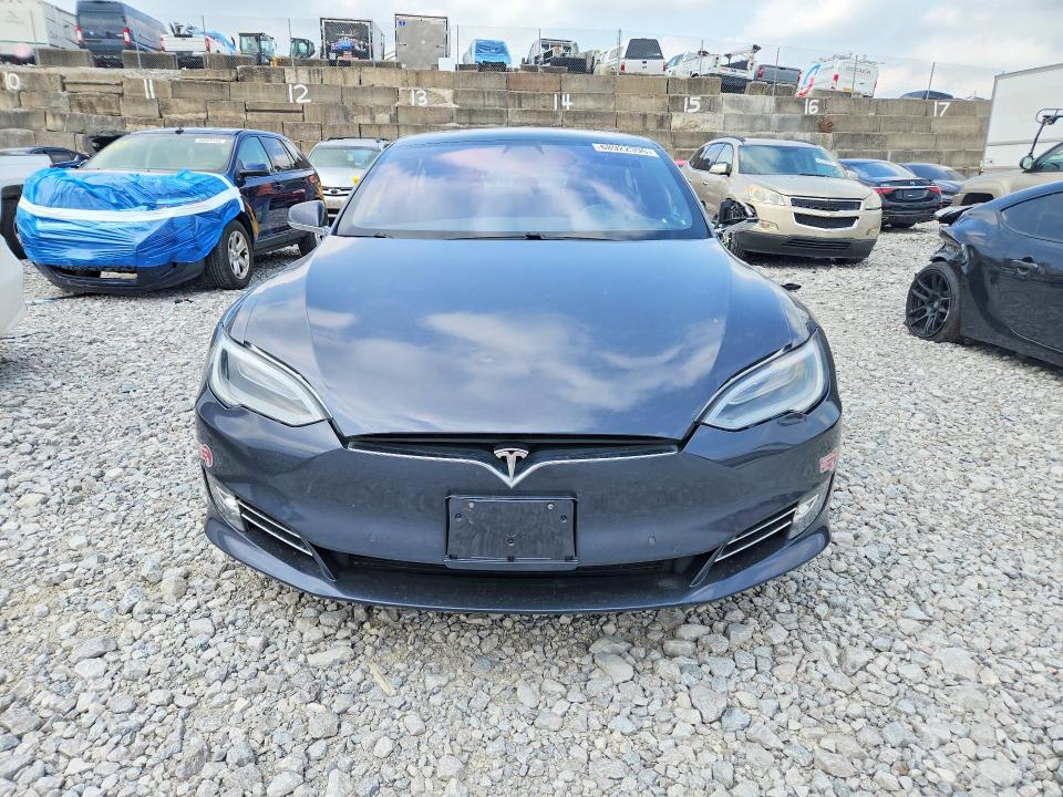 Foto 5 de la subasta – 2018 TESLA MODEL S con VIN 5YJSA1E21JF289186