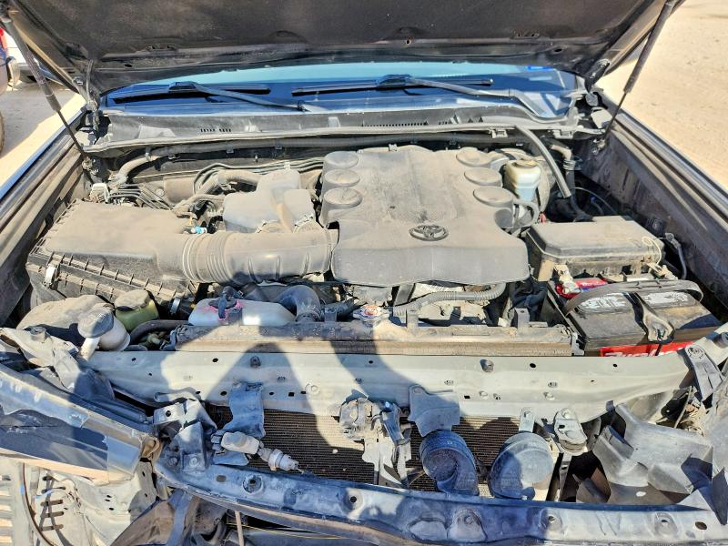 Photo 12 from auction – 2017 TOYOTA 4RUNNER with VIN JTEZU5JR1H5152630