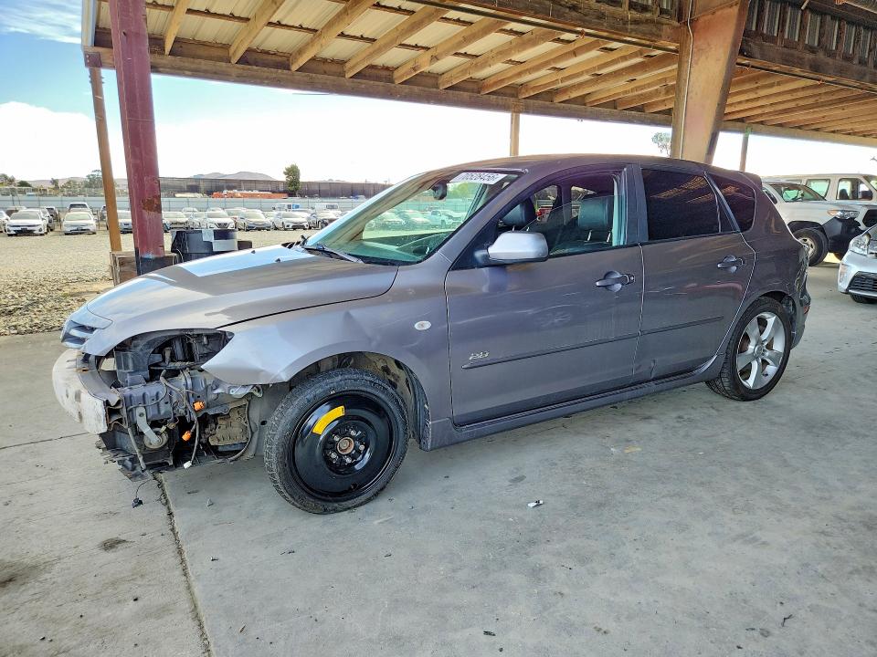 MAZDA 3 2005 with VIN JM1BK343351237625 - Photo from auction