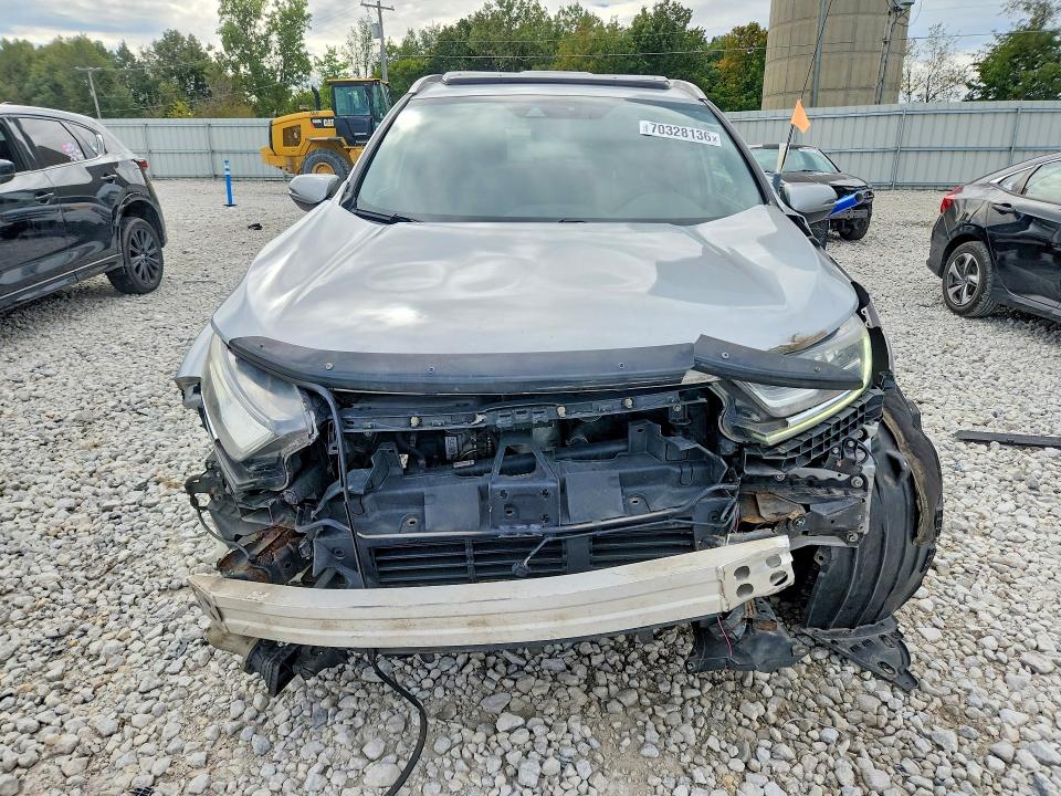 Photo 5 from auction – 2017 HONDA CR-V with VIN 5J6RW2H99HL000166