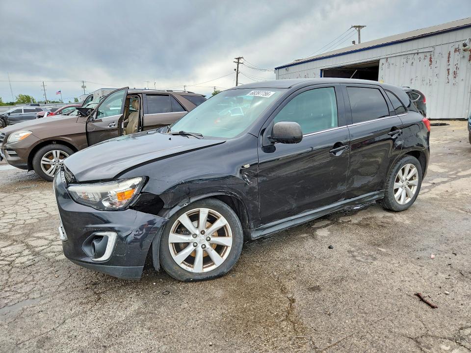 Снимка 1 от търг – 2015 MITSUBISHI OUTLANDER SPORT с VIN 4A4AP4AUXFE036906