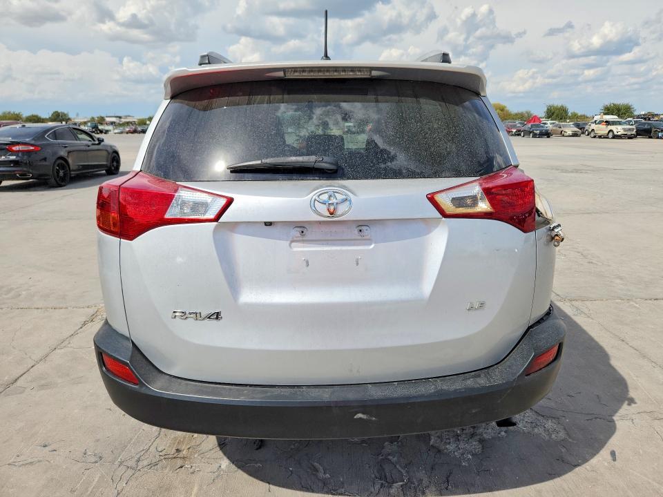 Photo 6 from auction – 2015 TOYOTA RAV4 with VIN 2T3ZFREV0FW151987