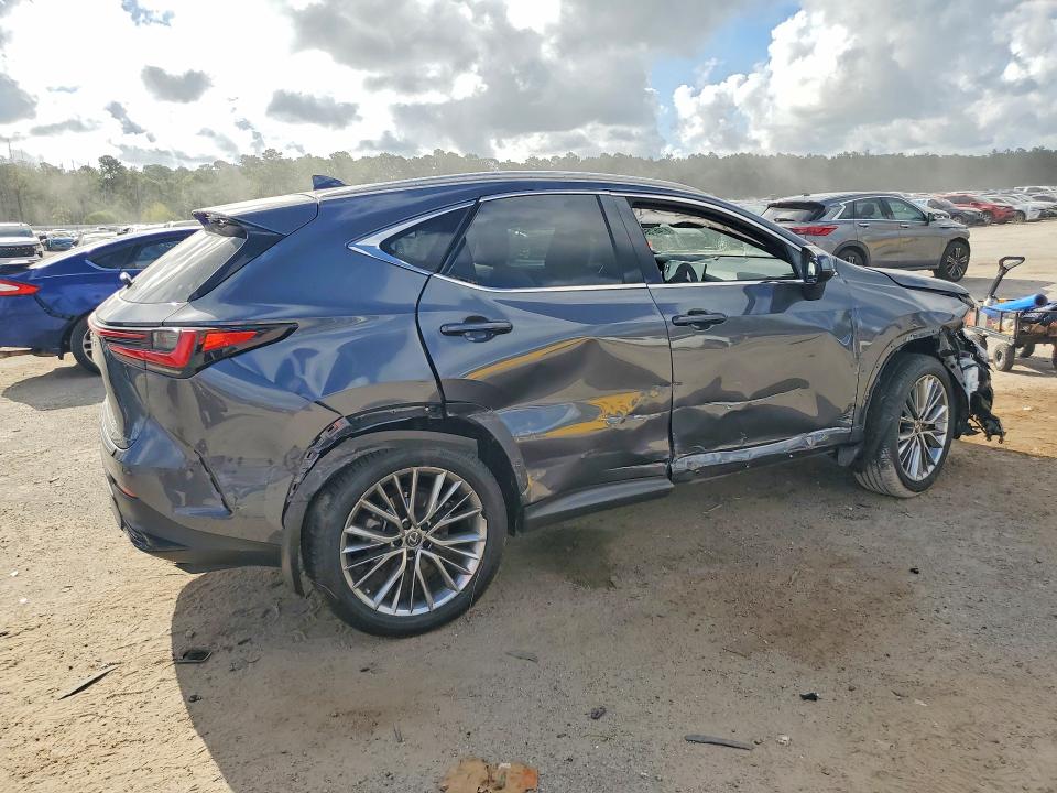 Photo 3 from auction – 2023 LEXUS NX with VIN JTJGKCEZ7P5006972
