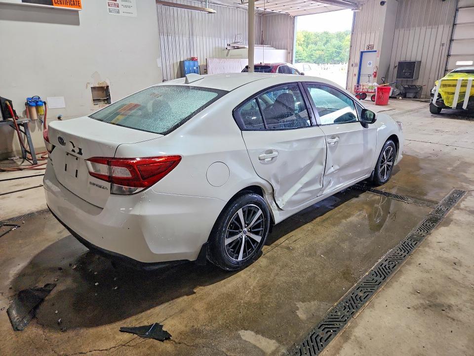 Photo 3 from auction – 2020 SUBARU IMPREZA with VIN 4S3GKAD69L3615520