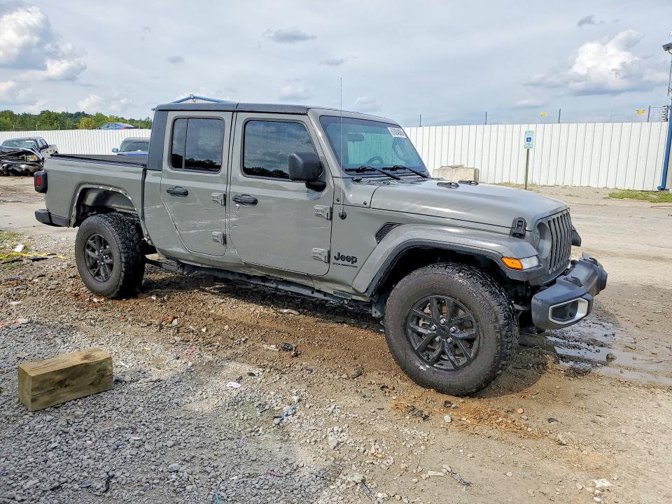 Снимка 4 от търг – 2023 JEEP GLADIATOR с VIN 1C6HJTAG0PL562901